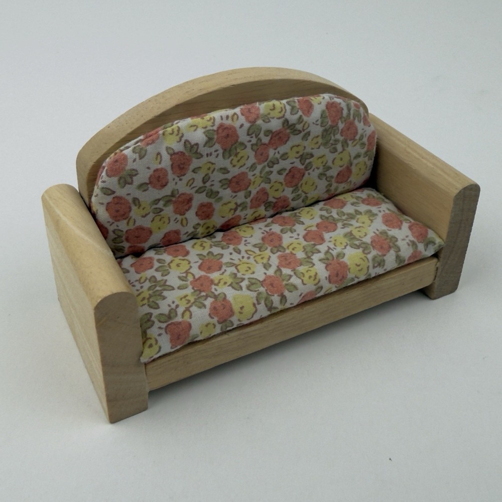 PlanToys Dollhouse Living Room Furniture Set Sofa Chairs Tables Wood 1:12 - Picture 14 of 17